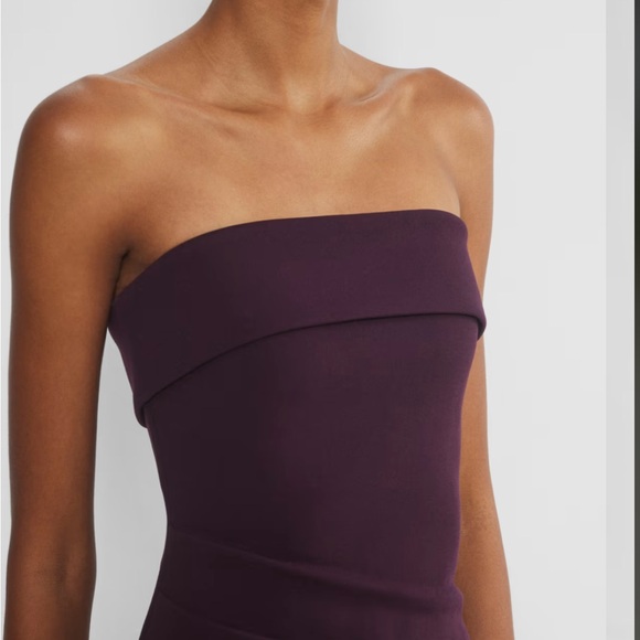 Babaton Eyecatcher Dress
Aritzia Purple Strapless Midi Dress - Picture 2 of 6
